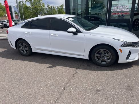 Used 2021 Kia K5 LXS image 2