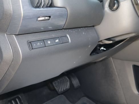Used 2026 Nissan Pathfinder SL w/ SL Premium Package FWD image 25