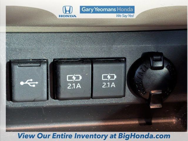 Used 2020 Toyota Highlander Limited FWD image 31