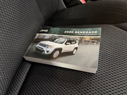 Used 2020 Jeep Renegade Altitude w/ UConnect 8.4 Nav Group AWD/4WD image 21