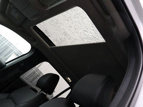 Used 2025 MAZDA CX-50 AWD 2.5 Hybrid w/ Premium Pkg image 37