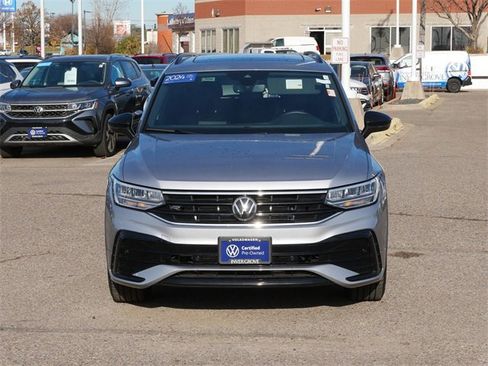 Certified 2024 Volkswagen Tiguan SE R-Line image 2