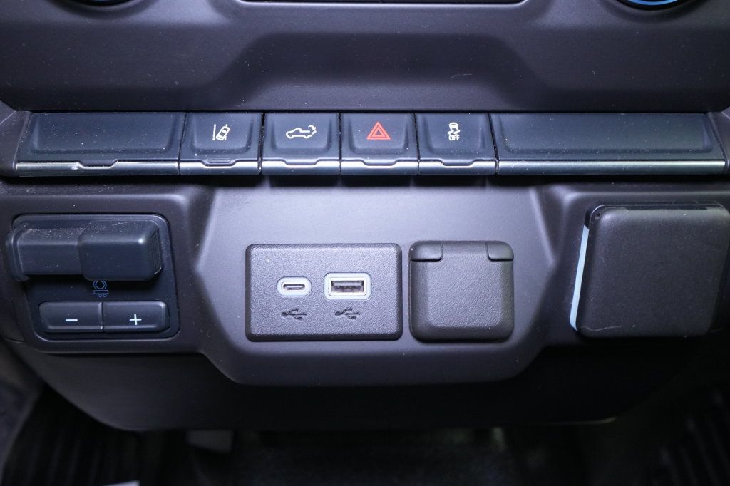 Used 2025 Chevrolet Silverado 2500 W/T w/ WT Convenience Package AWD/4WD image 31