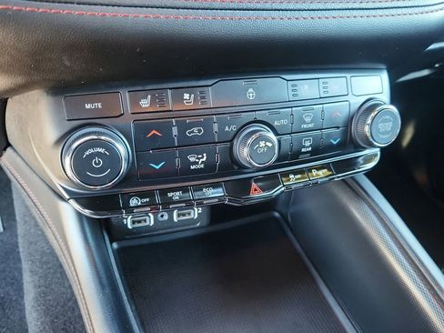 Used 2023 Dodge Durango GT AWD/4WD image 24