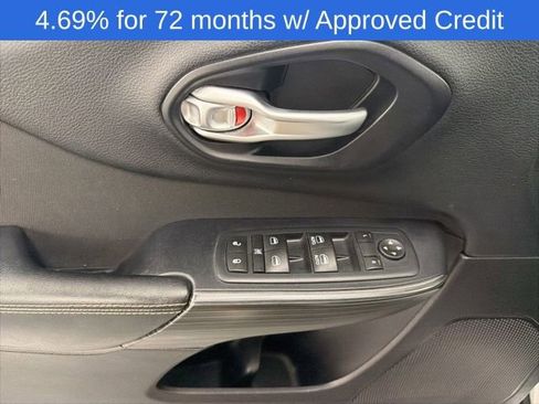 Used 2016 Jeep Cherokee Latitude w/ Comfort & Sound Group image 27