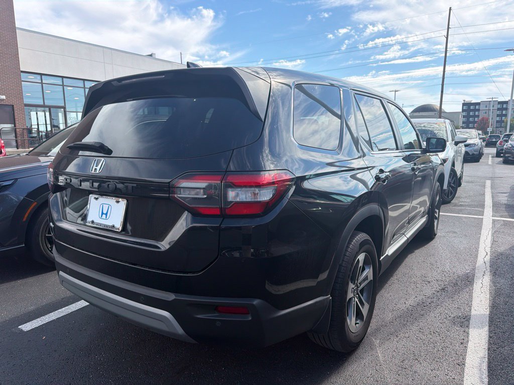 Used 2024 Honda Pilot EX-L image 3
