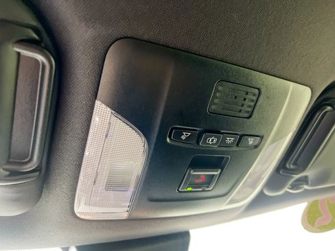 Used 2022 Toyota Corolla SE image 22