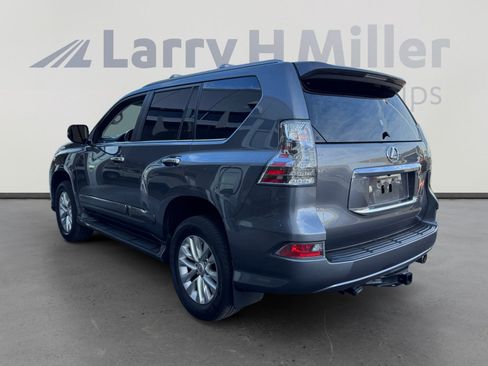 Used 2015 Lexus GX 460 image 3