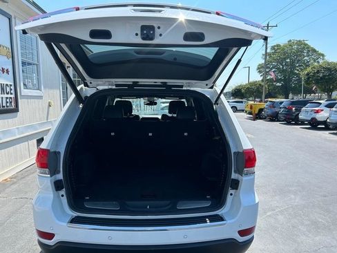 Used 2019 Jeep Grand Cherokee Limited AWD/4WD image 31