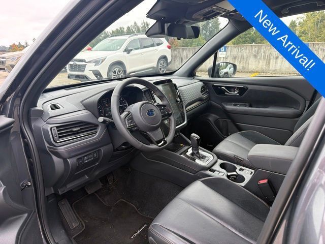 Used 2025 Subaru Forester Touring AWD/4WD image 9