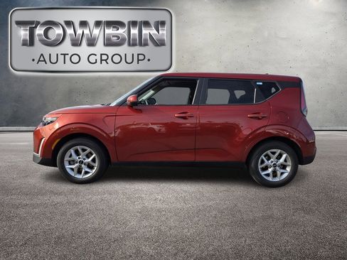 Certified 2024 Kia Soul LX w/ Option Group 015 image 8