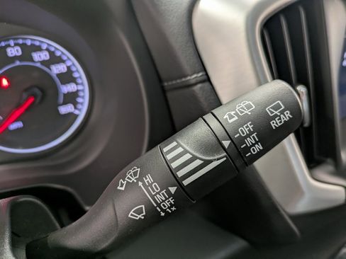 Used 2023 GMC Terrain SLE w/ Driver Convenience Package image 19