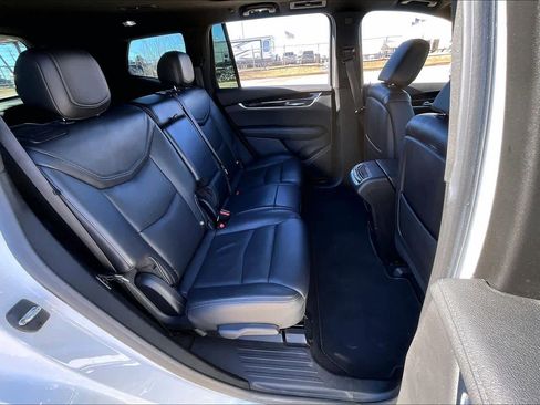 Used 2020 Cadillac XT6 Premium Luxury image 18