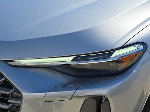 New 2025 Audi Q5 Premium Plus image 32