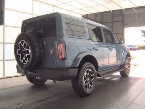 Used 2025 Ford Bronco Outer Banks AWD/4WD image 4
