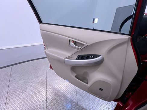 Used 2012 Toyota Prius Four FWD image 32
