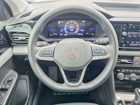 Used 2024 Volkswagen Taos SE w/ Taos Adventure Package image 34