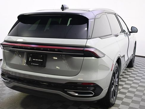 New 2026 Lincoln Nautilus Reserve image 6