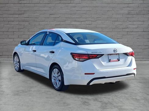 Used 2024 Nissan Sentra S FWD image 9