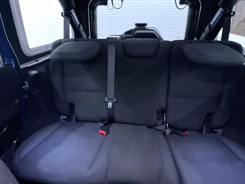 Used 2020 Jeep Wrangler Unlimited Sport image 35