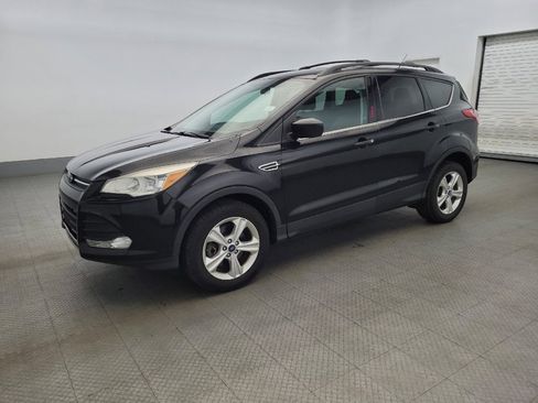 Used 2014 Ford Escape SE w/ Equipment Group 201A image 2