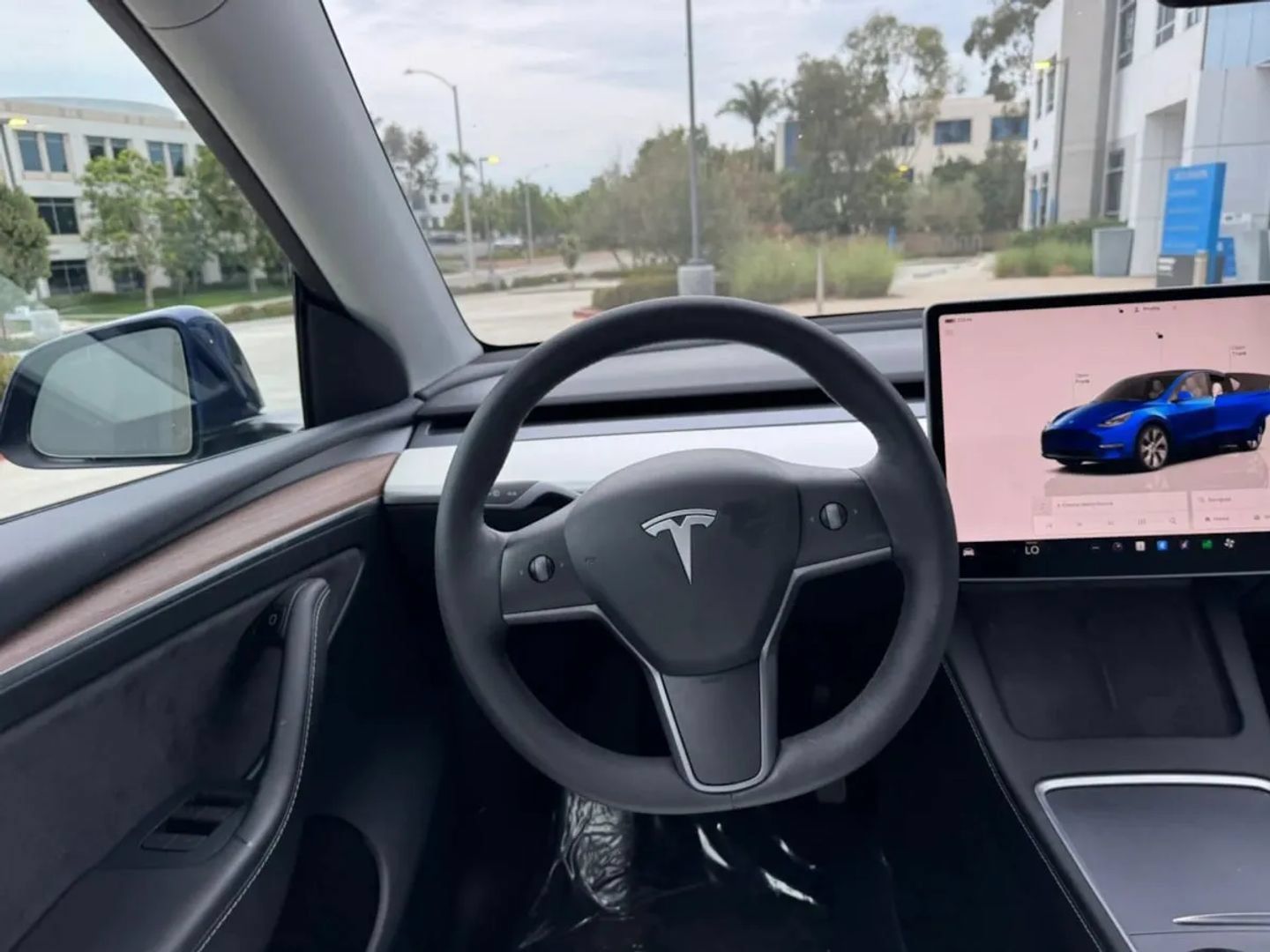 Used 2023 Tesla Model Y Long Range AWD/4WD image 13