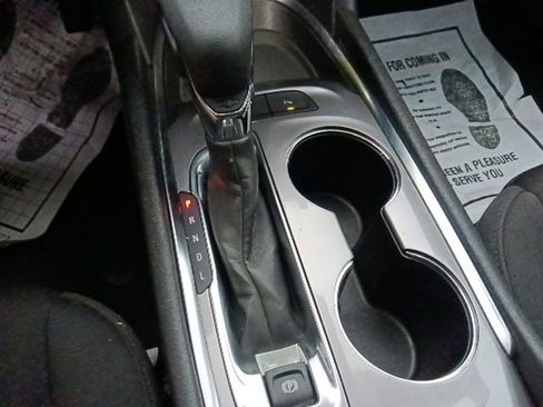 Used 2024 Chevrolet Malibu LT image 24