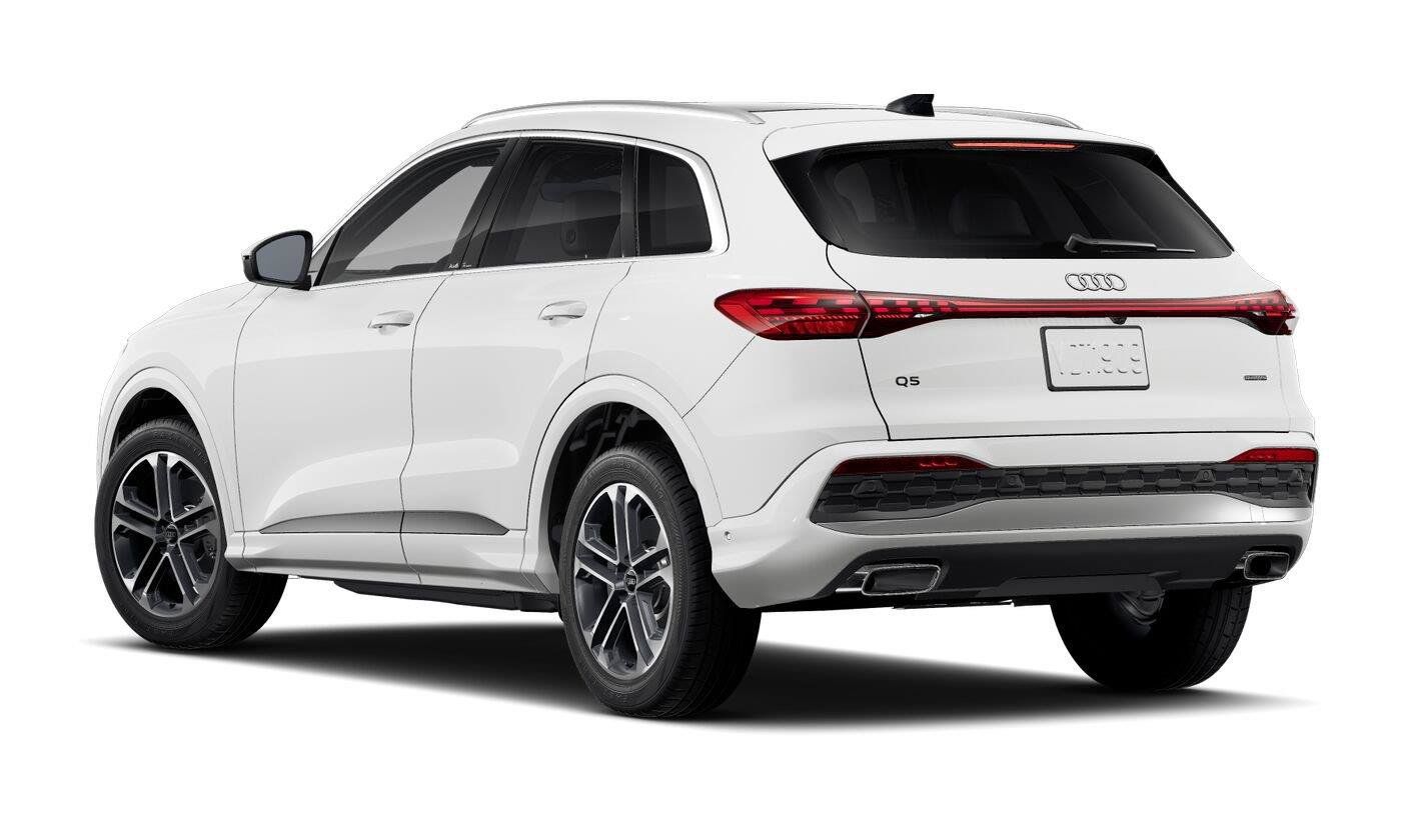 Used 2025 Audi Q5 Premium w/ Convenience Package AWD/4WD image 2