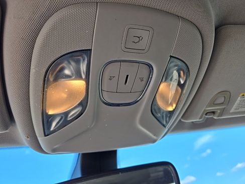 Used 2018 Jeep Compass Latitude image 28