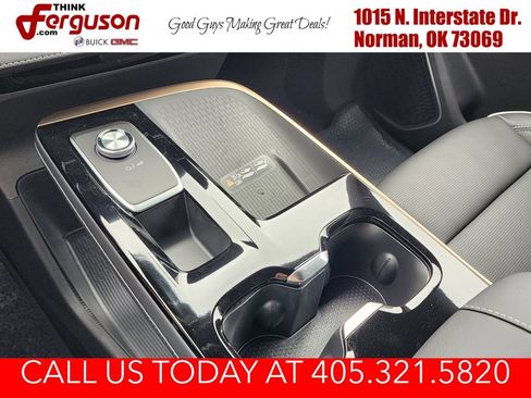 New 2026 Buick Enclave Avenir w/ Super Cruise Package AWD/4WD image 32