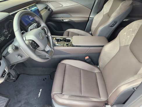 New 2026 Lexus RX 450h AWD image 8