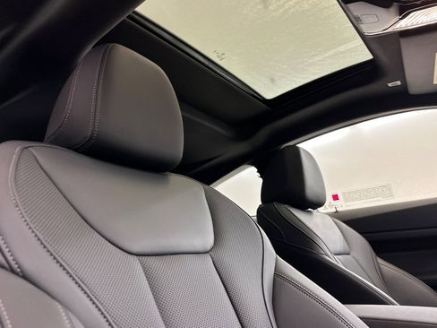 New 2026 BMW M440i Coupe w/ Parking Assistance Package image 24