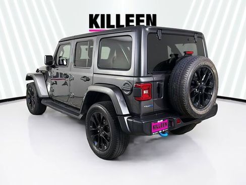 Used 2022 Jeep Wrangler Unlimited Sahara w/ Cold Weather Group image 5