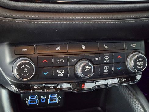 Used 2022 Dodge Durango GT AWD/4WD image 19