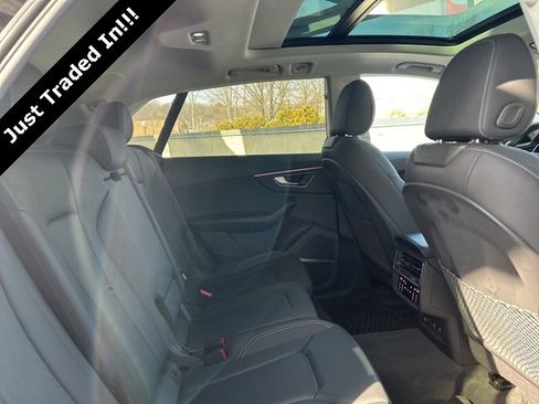 Used 2022 Audi Q8 Premium Plus image 13