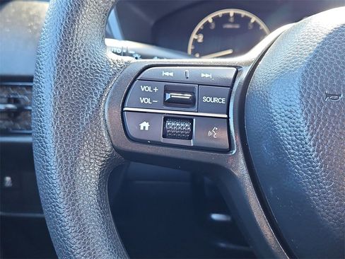 Certified 2025 Honda HR-V LX image 19