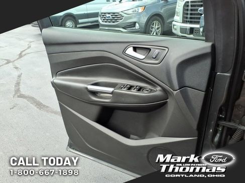 Used 2018 Ford Escape SE image 10