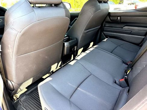 Certified 2025 Toyota Tacoma SR5 w/ SR5 Upgrade Package AWD/4WD image 18