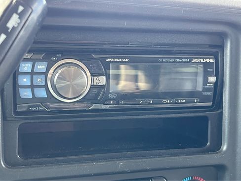 Used 2003 Chevrolet Silverado 2500 LT image 16