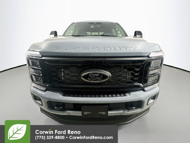 New 2026 Ford F350 Lariat w/ Black Appearance Package AWD/4WD image 2