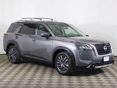 Used 2023 Nissan Pathfinder SL w/ SL Premium Package AWD/4WD image 2