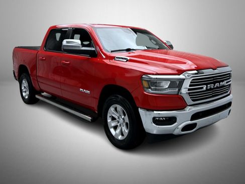Used 2023 RAM 1500 Laramie AWD/4WD image 3