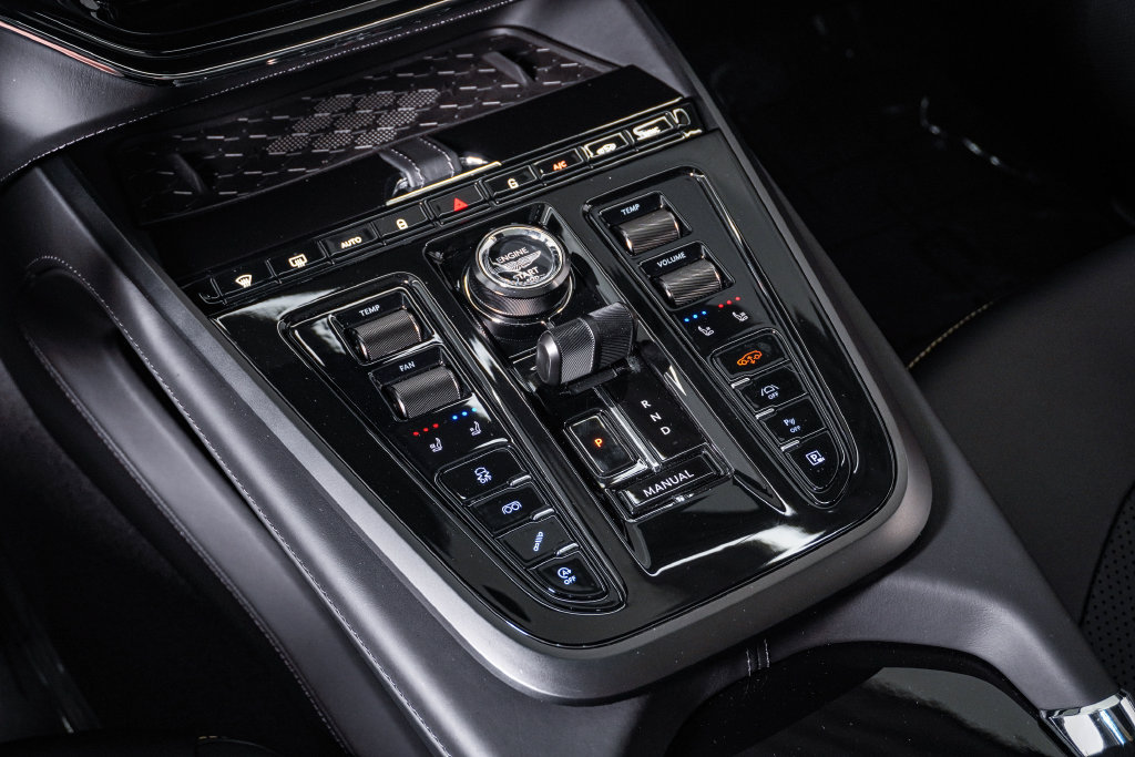 Used 2026 Aston Martin DBX 707 AWD/4WD image 29