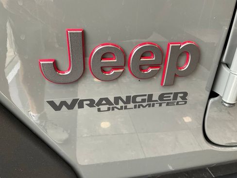 Used 2020 Jeep Wrangler Unlimited Rubicon AWD/4WD image 24