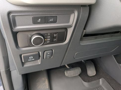 Used 2023 Ford Expedition Max XLT AWD/4WD image 23