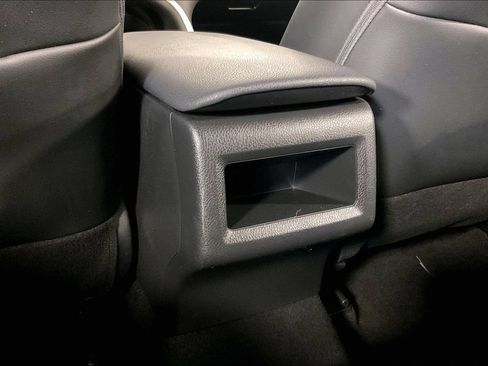 Used 2022 Toyota Camry SE FWD image 30