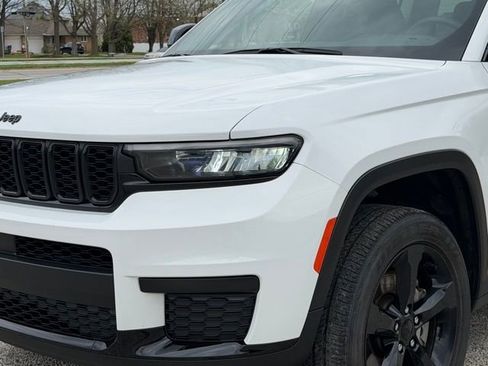 Certified 2023 Jeep Grand Cherokee L Laredo image 7