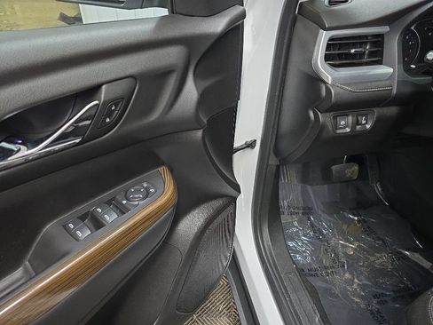 Used 2023 GMC Acadia SLE AWD/4WD image 26