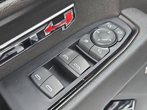 Used 2022 GMC Sierra 1500 AT4 w/ AT4 Premium Package AWD/4WD image 18