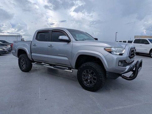 Used 2020 Toyota Tacoma SR5 w/ SR5 Appearance Package (SM) RWD image 1